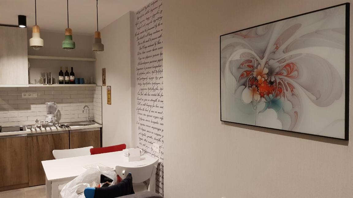 Your Home In Tbilisi: Cosy Stay In The Old City Bagian luar foto